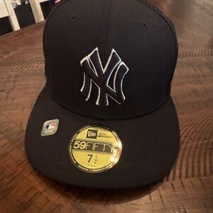MLB Gray and Black 59FIFTY Cap